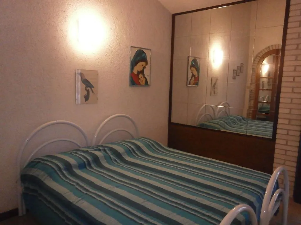 Villa Ca' Silva - Walterigato Apartments Solo Per Famiglie Lido di Jesolo Italy